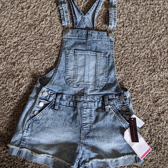 Light-wash Jean Overalls - Picture 5 of 11